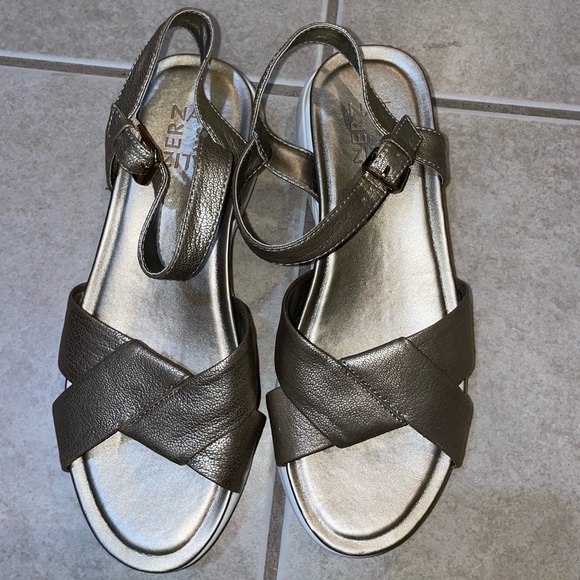 Naturalizer Sandals - Picture 1 of 5